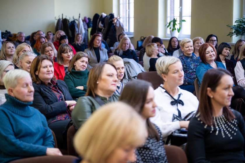 Wręczenie dyplomów dyrektorom placówek oświatowych, 10.01.2024